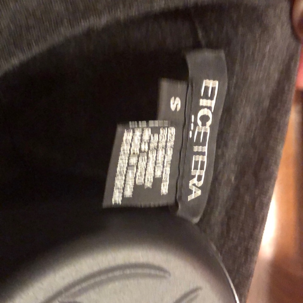 Gray Etcetera Top. - Picture 3 of 3